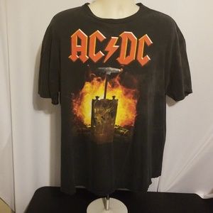 AC/DC TNT concert shirt